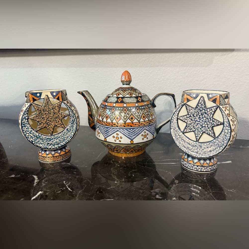 SIGNED, HAND PAINTED ORNATE TEA POT, VASE & CANDLE HOLDER BY ARTIST SALEH RZA - Picture 1 of 10